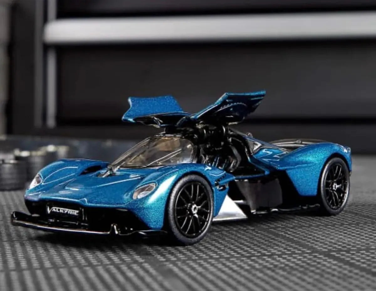 MATTEL HOT WHEELS ELITE 64 SERIES EXCLUSIVE ASTON MARTIN VALKYRIE